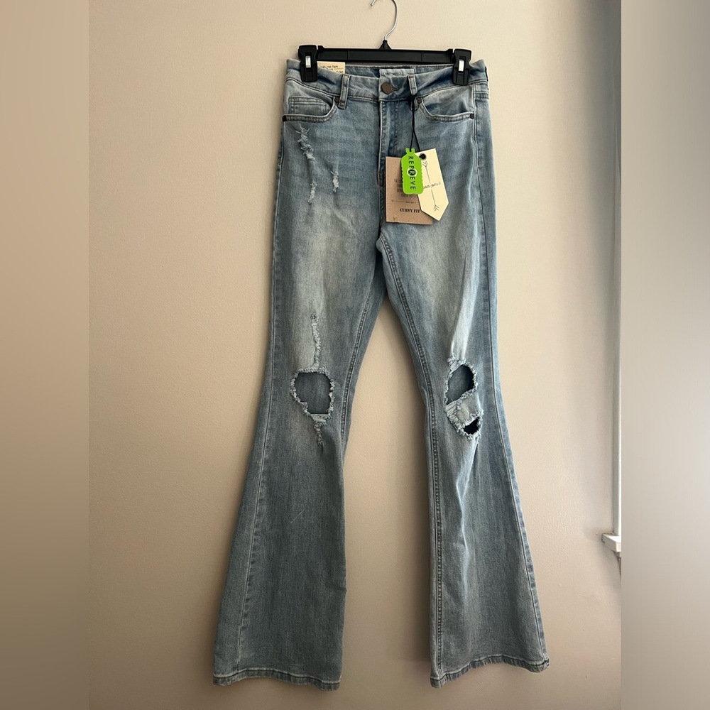 High Rise Curvy Fit Flare Jeans - Size 5 (26)